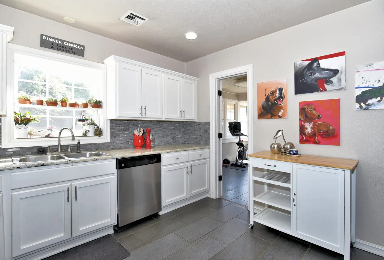 Photo 17 — 733 Oswego Avenue, Tulsa, OK 74112