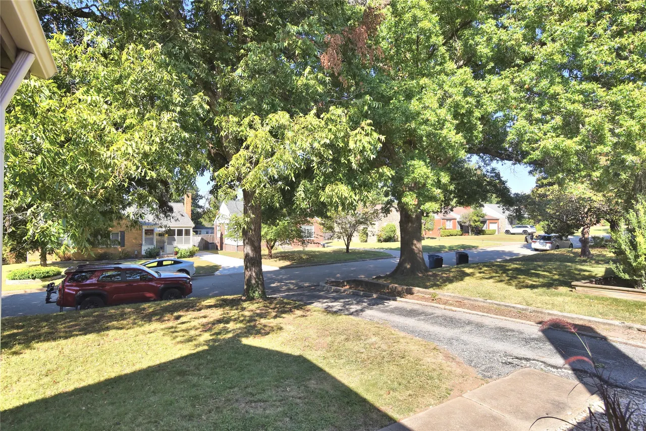 Photo 3 — 733 Oswego Avenue, Tulsa, OK 74112