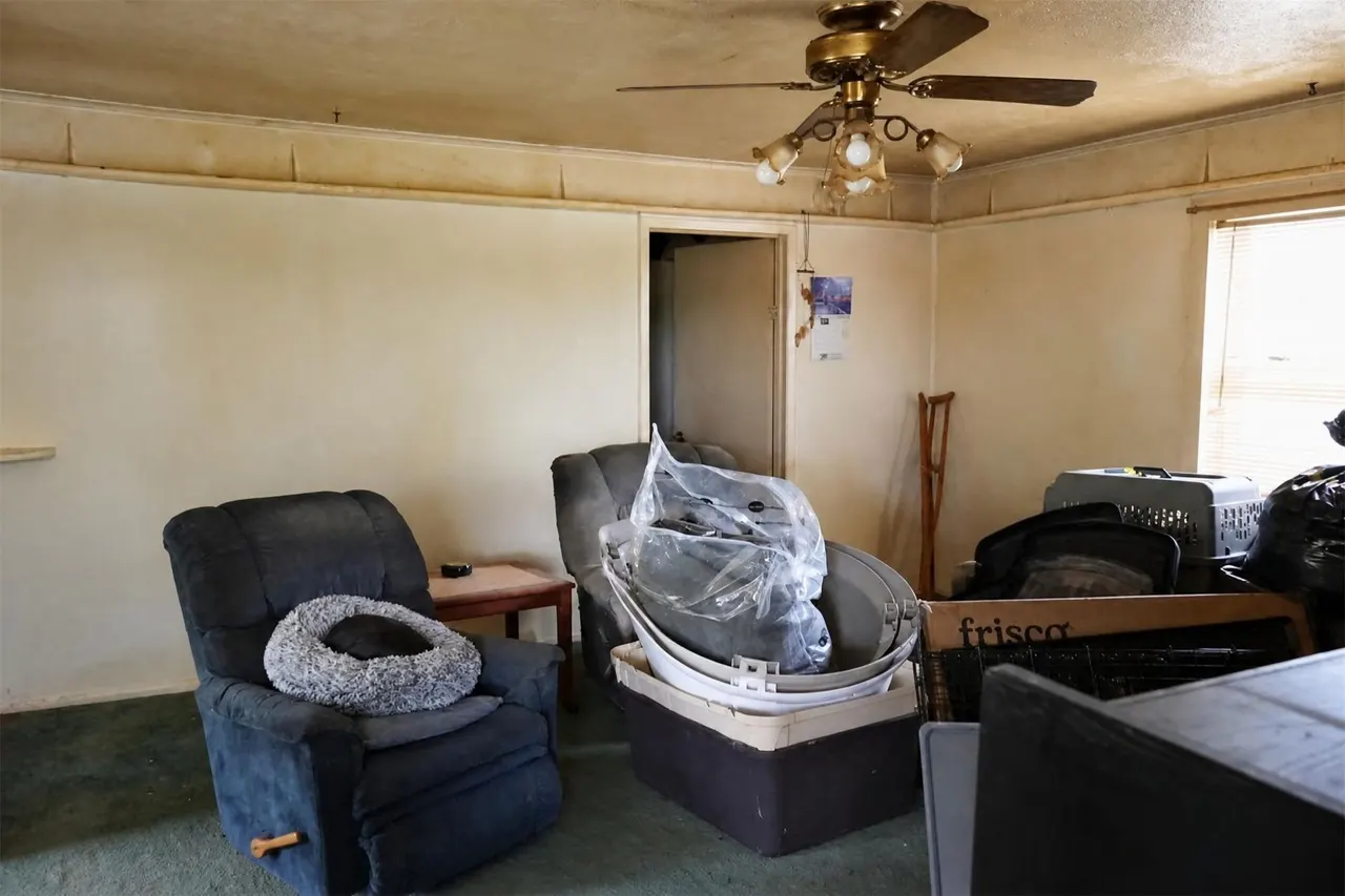Photo 5 — 518 E Broadway, Byng, OK 74820