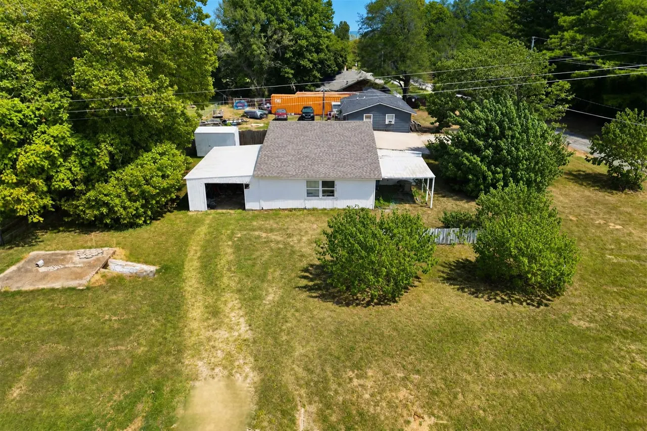 Photo 12 — 518 E Broadway, Byng, OK 74820