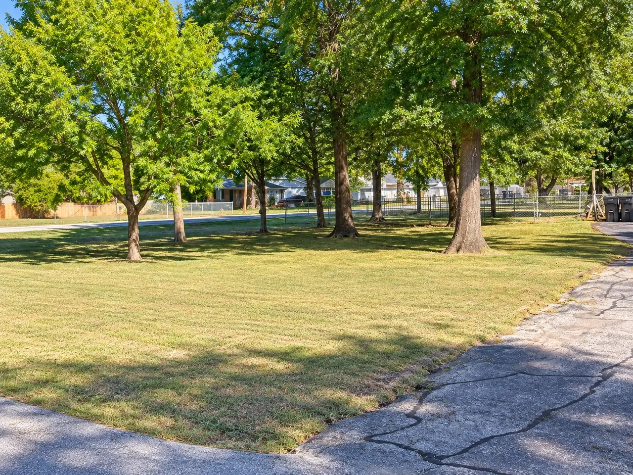 Photo 5 — 220 W Atlanta Street, Broken Arrow, OK 74012