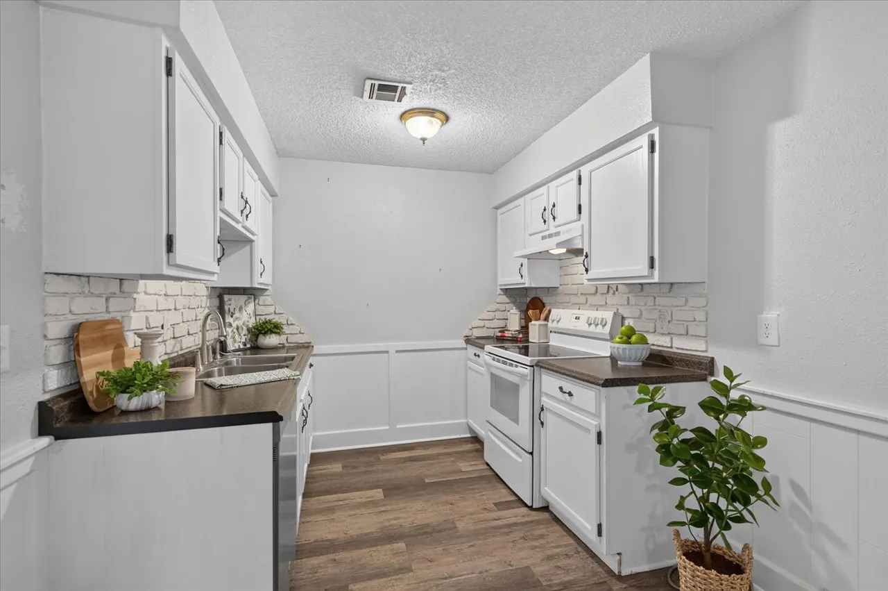 Photo 9 — 721 Acorn Drive, Bartlesville, OK 74003