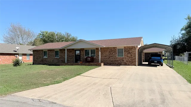 Photo 2 — 70 S Gladd Road, Fort Gibson, OK 74434