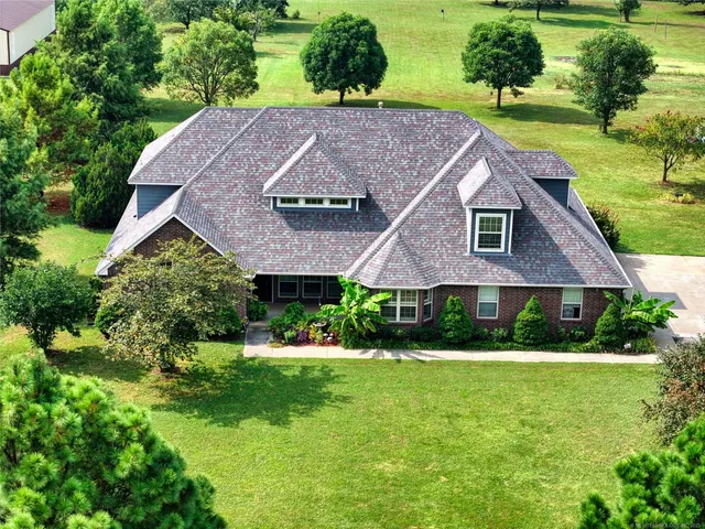 Photo 2 — 23332 E 132nd Street S, Coweta, OK 74429