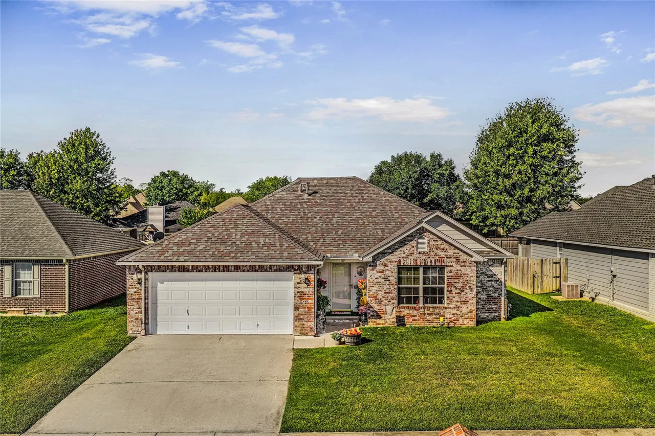 Front exterior — 1119 S Spinnaker Drive, Oologah, OK 74053