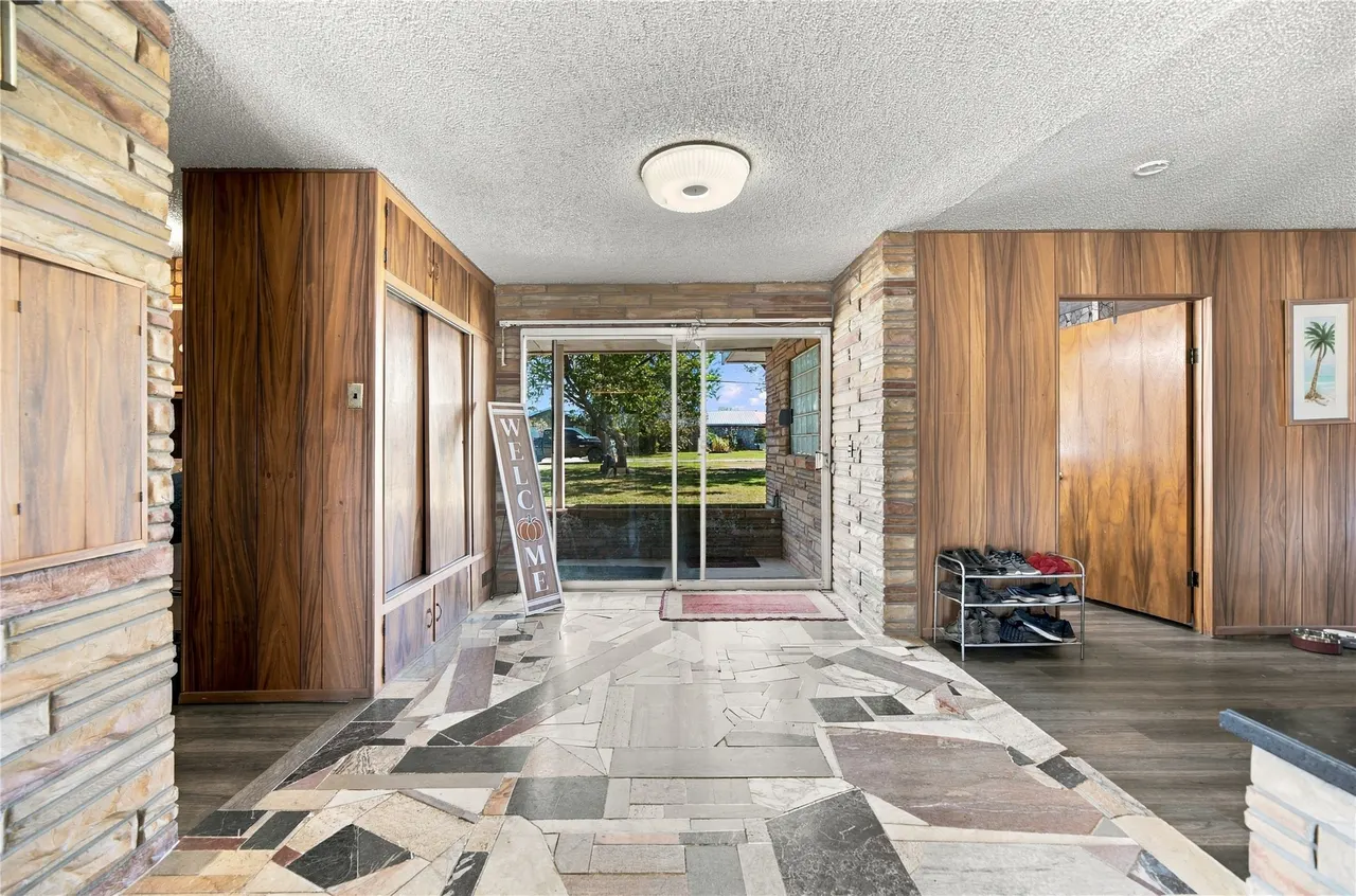 Photo 3 — 1402 N 157th East Avenue, Tulsa, OK 74116