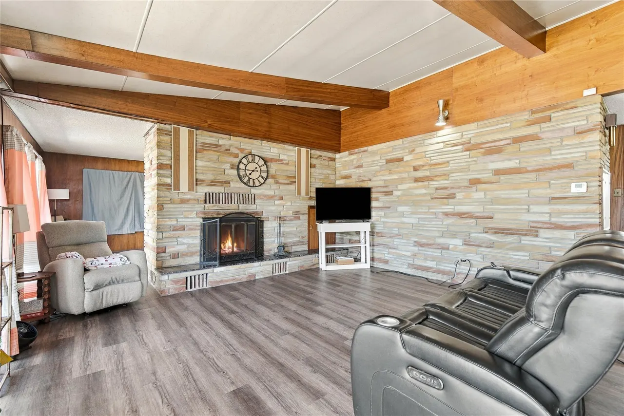 Photo 5 — 1402 N 157th East Avenue, Tulsa, OK 74116