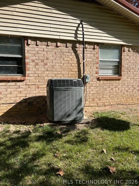 Photo 16 — 125 W Durant Street, Bennington, OK 74723