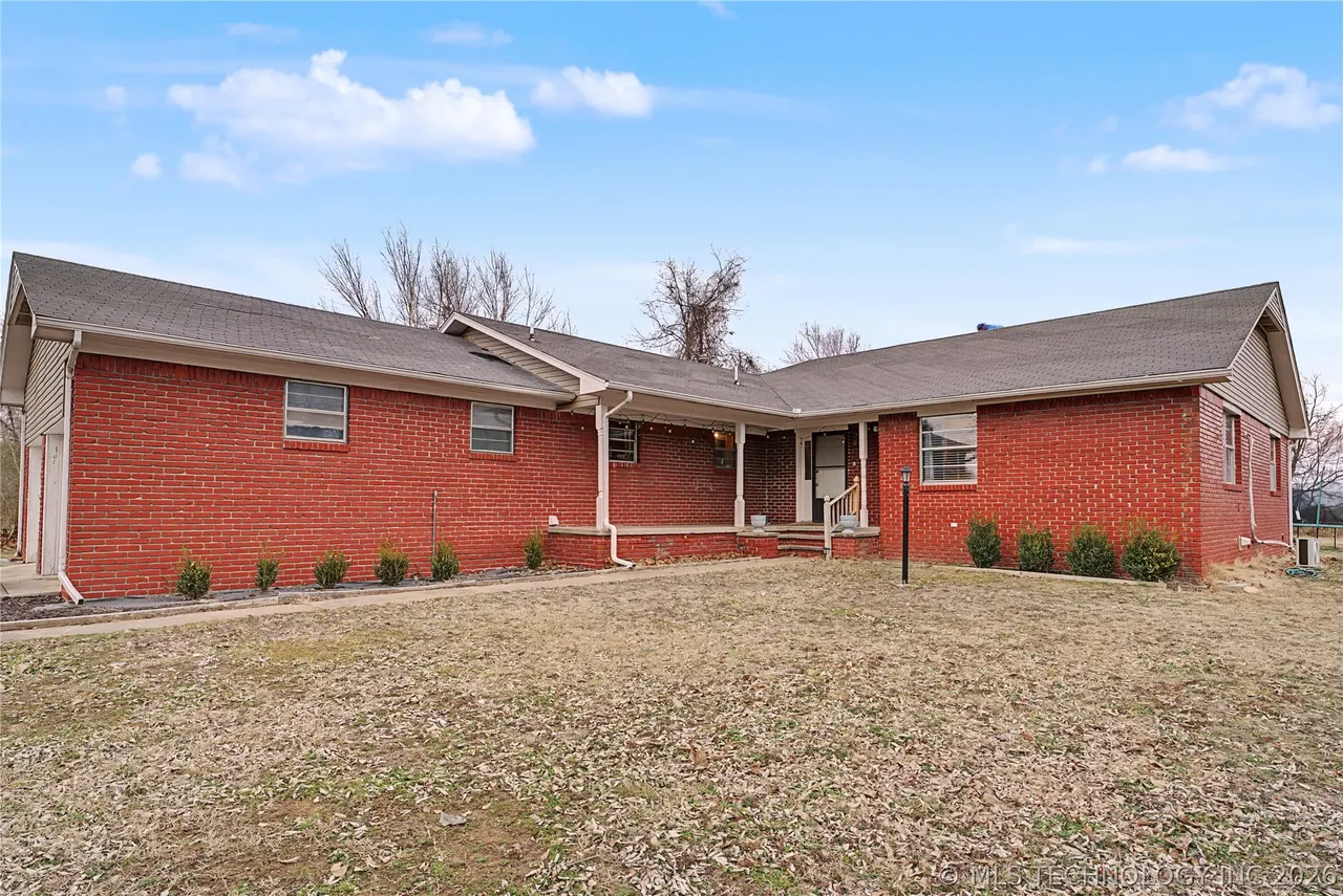 Front exterior — 14131 N 100th Avenue E, Collinsville, OK 74021