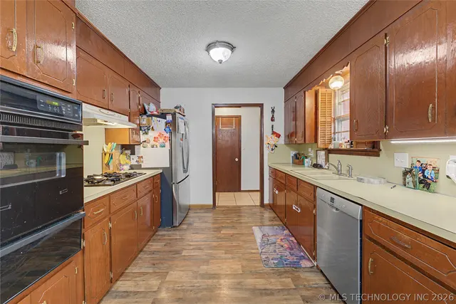 Photo 8 — 14131 N 100th Avenue E, Collinsville, OK 74021