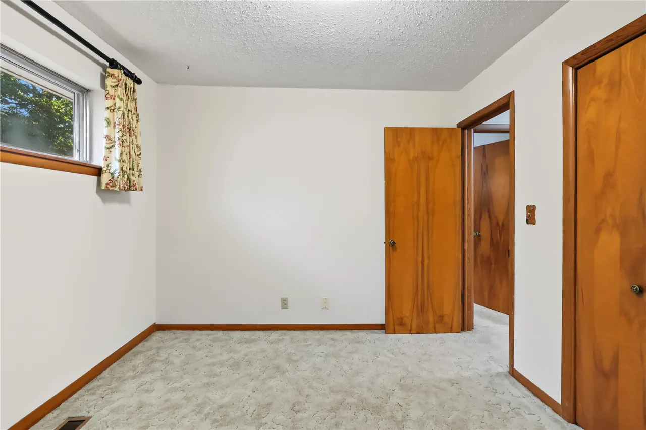 Photo 35 — 412 E Oak Street, Skiatook, OK 74070