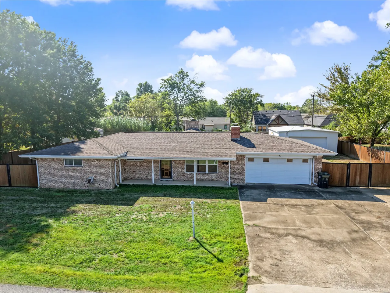 Photo 3 — 412 E Oak Street, Skiatook, OK 74070