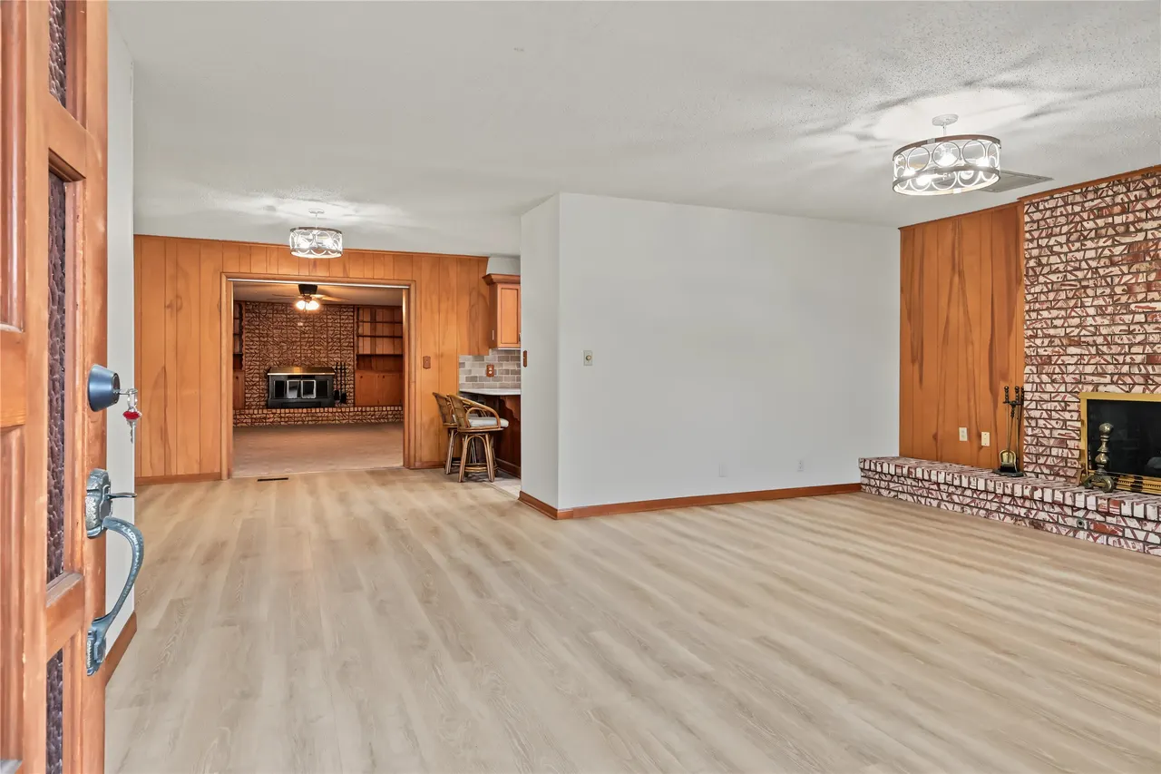 Photo 5 — 412 E Oak Street, Skiatook, OK 74070