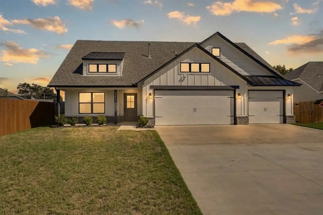 Front exterior — 13411 S 95th EastAvenue, Bixby, OK 74008