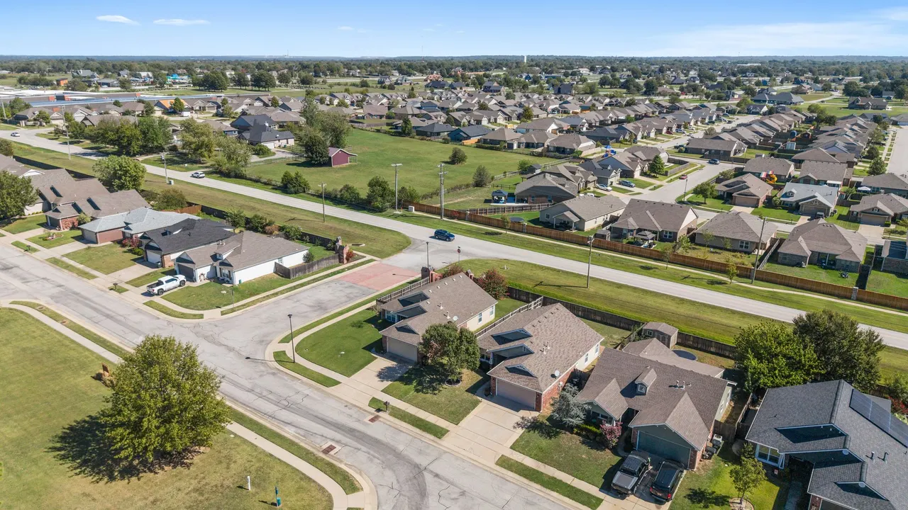 Photo 34 — 11121 N 144th EastAvenue, Owasso, OK 74055