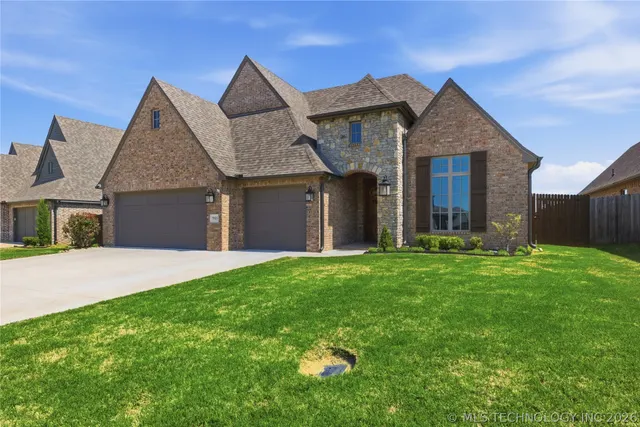 Photo 5 — 7915 N 149th EastAvenue, Owasso, OK 74055