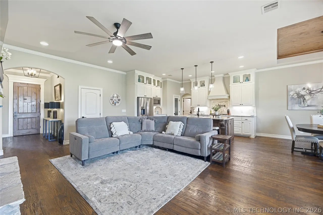Photo 11 — 7915 N 149th EastAvenue, Owasso, OK 74055