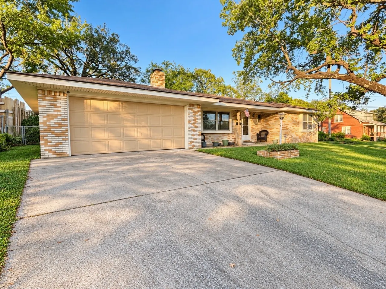 Photo 3 — 513 E Polk Avenue, McAlester, OK 74501