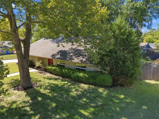 Photo 3 — 8130 S Florence Place, Tulsa, OK 74137