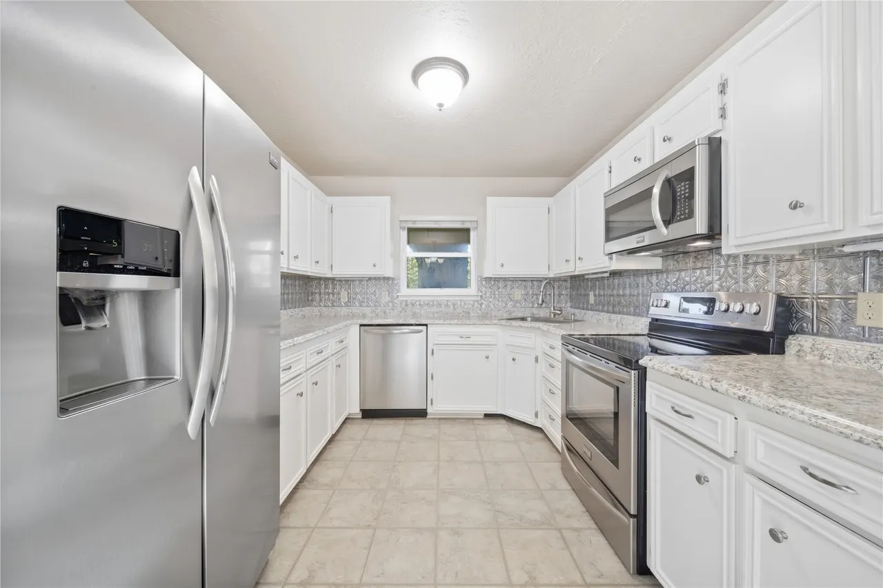 Photo 16 — 8130 S Florence Place, Tulsa, OK 74137