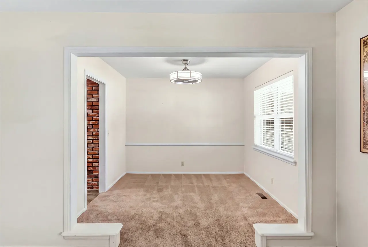 Photo 8 — 7812 E 55th Street, Tulsa, OK 74145