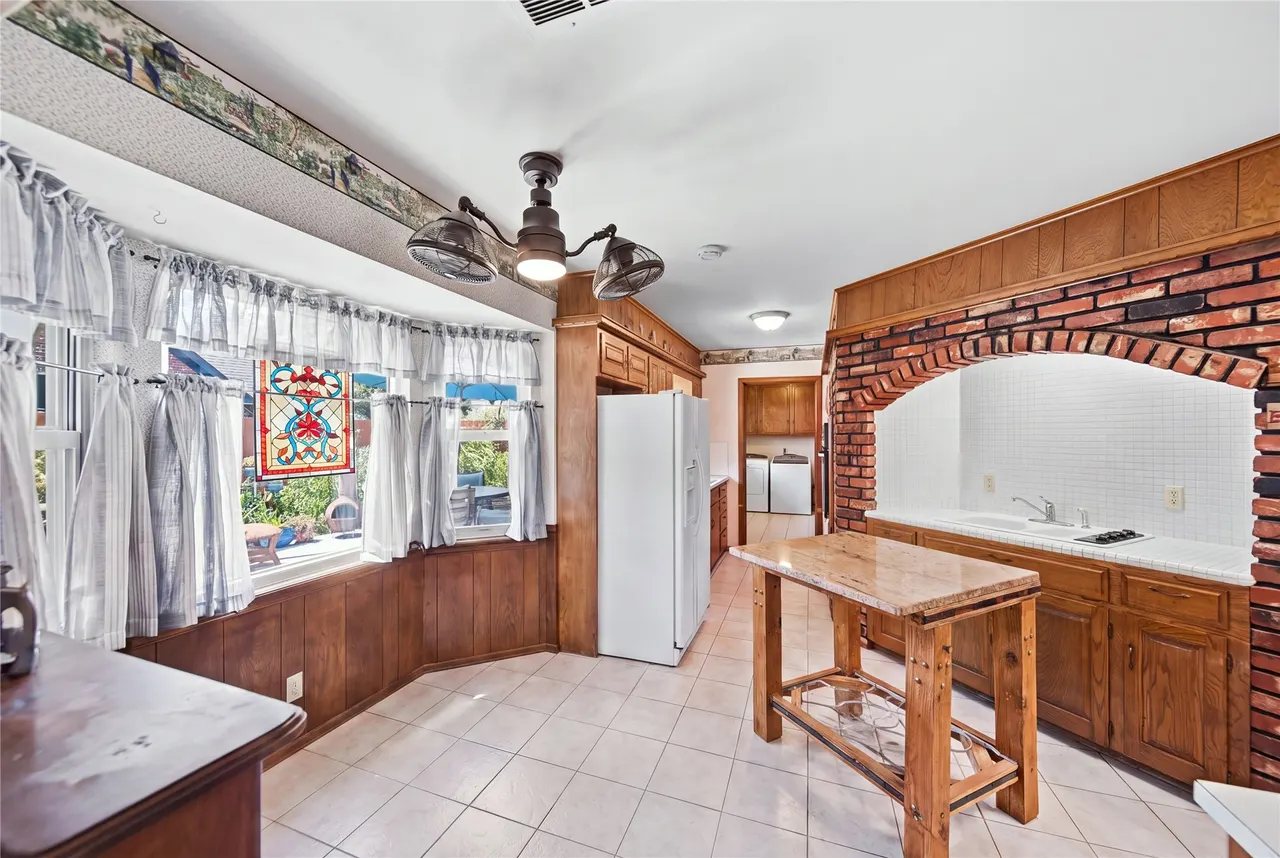 Photo 11 — 7812 E 55th Street, Tulsa, OK 74145