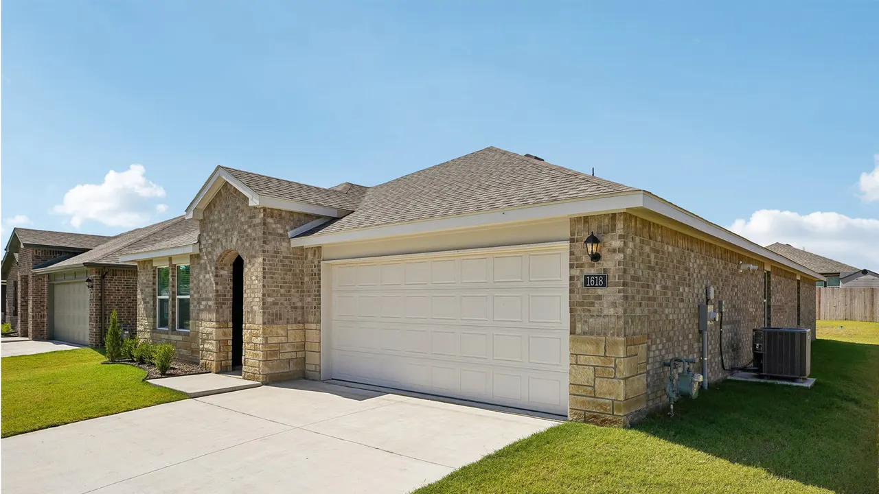Photo 2 — 1618 S 22nd Street, Broken Arrow, OK 74012