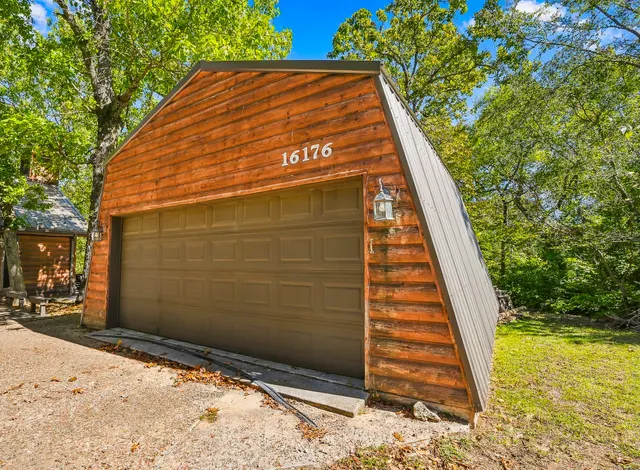 Photo 4 — 16176 County Road 3580, Ada, OK 74820