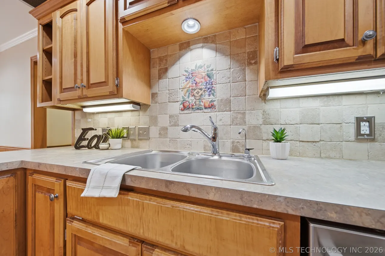 Photo 11 — 9130 E 114th Street S, Bixby, OK 74008