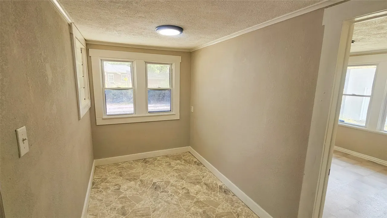 Photo 12 — 214 F Street NW, Miami, OK 74354