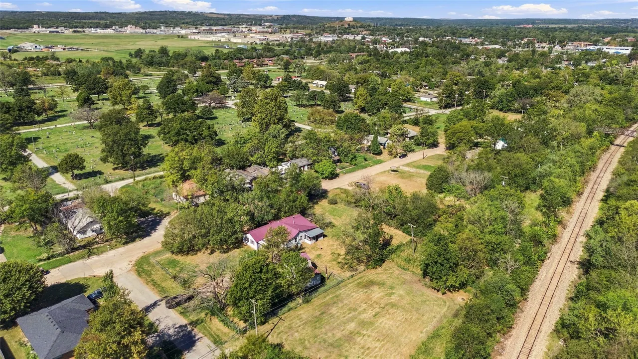 Photo 24 — 1136 S Maple, Bartlesville, OK 74003