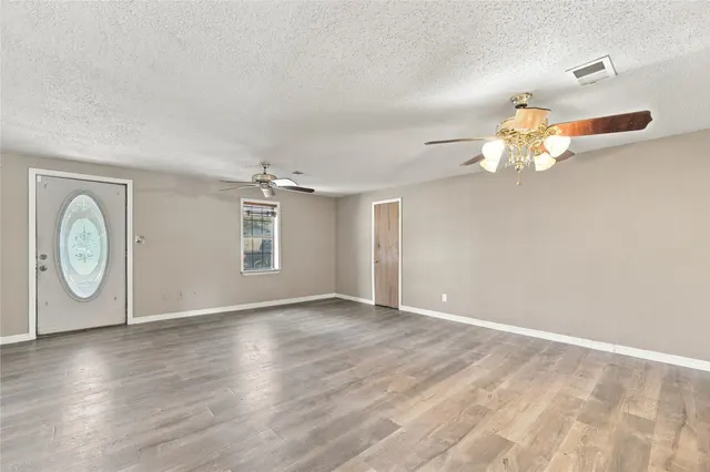 Photo 2 — 1136 S Maple, Bartlesville, OK 74003