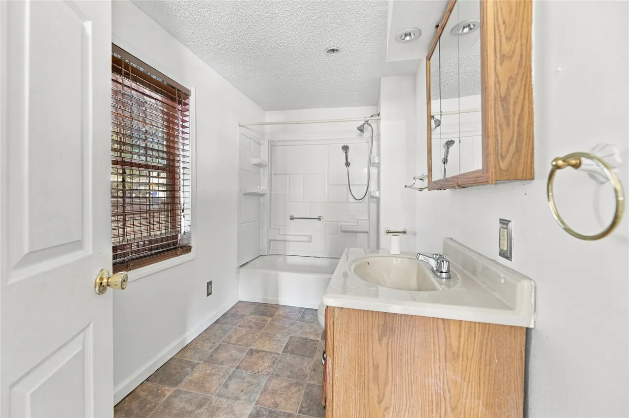 Photo 14 — 1136 S Maple, Bartlesville, OK 74003