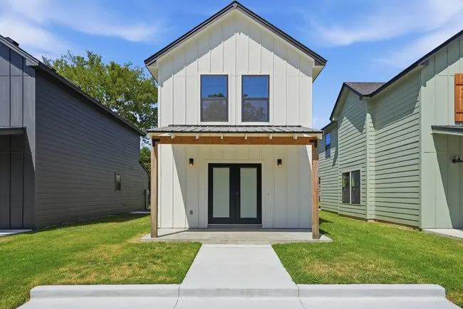 Front exterior — 310 N Cincinnati Avenue, Sperry, OK 74073