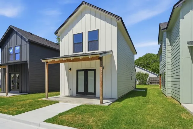 Photo 2 — 310 N Cincinnati Avenue, Sperry, OK 74073
