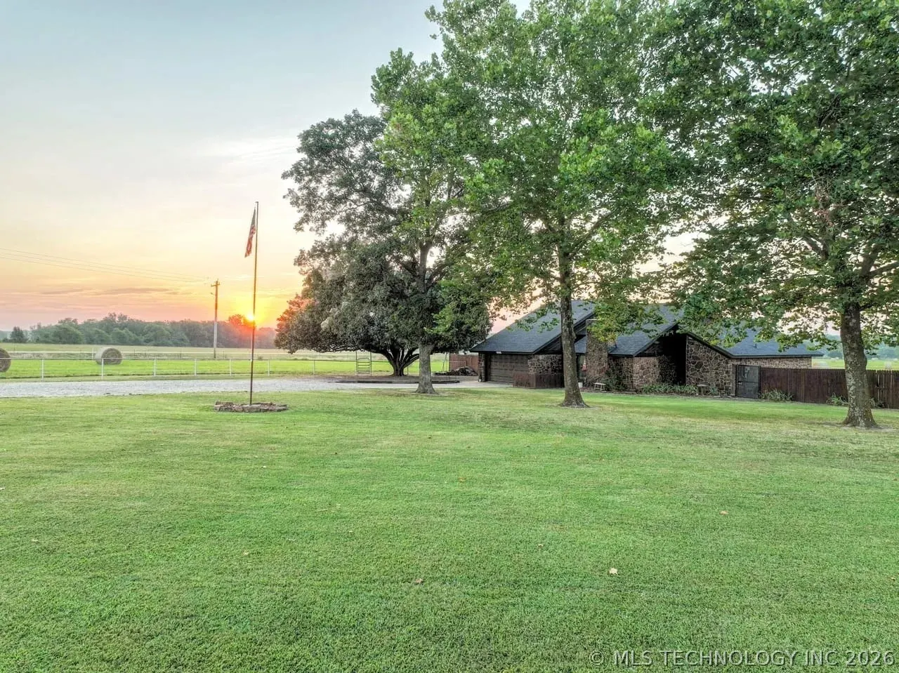 Photo 5 — 108106 N 3750, Okemah, OK 74859