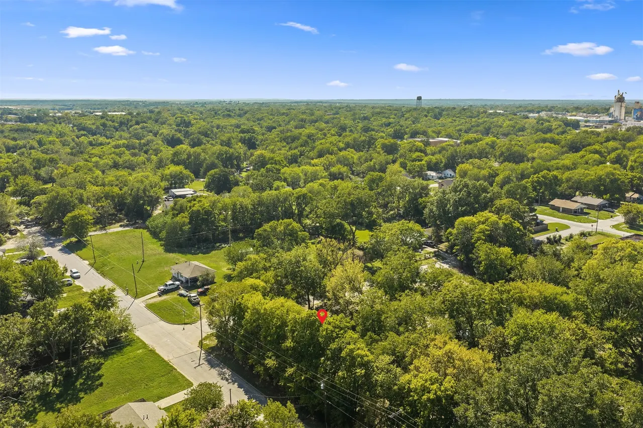 Photo 31 — 829 2nd Avenue NE, Ardmore, OK 73401