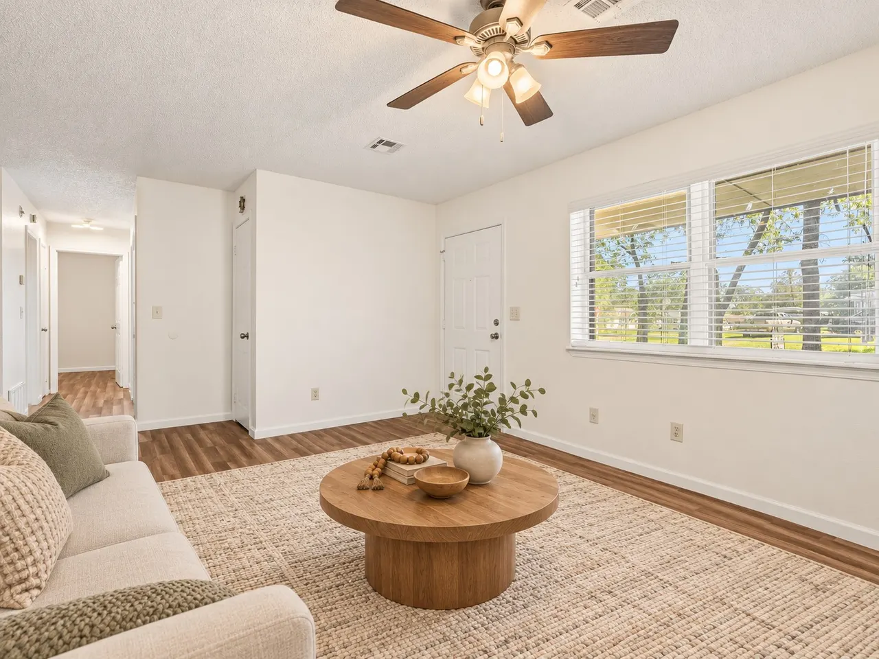 Photo 5 — 829 2nd Avenue NE, Ardmore, OK 73401