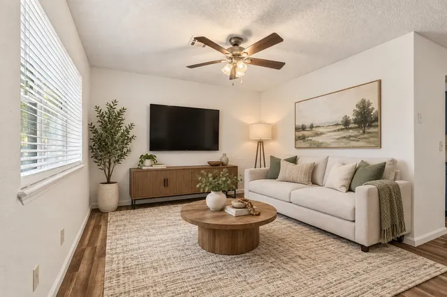 Photo 3 — 829 2nd Avenue NE, Ardmore, OK 73401