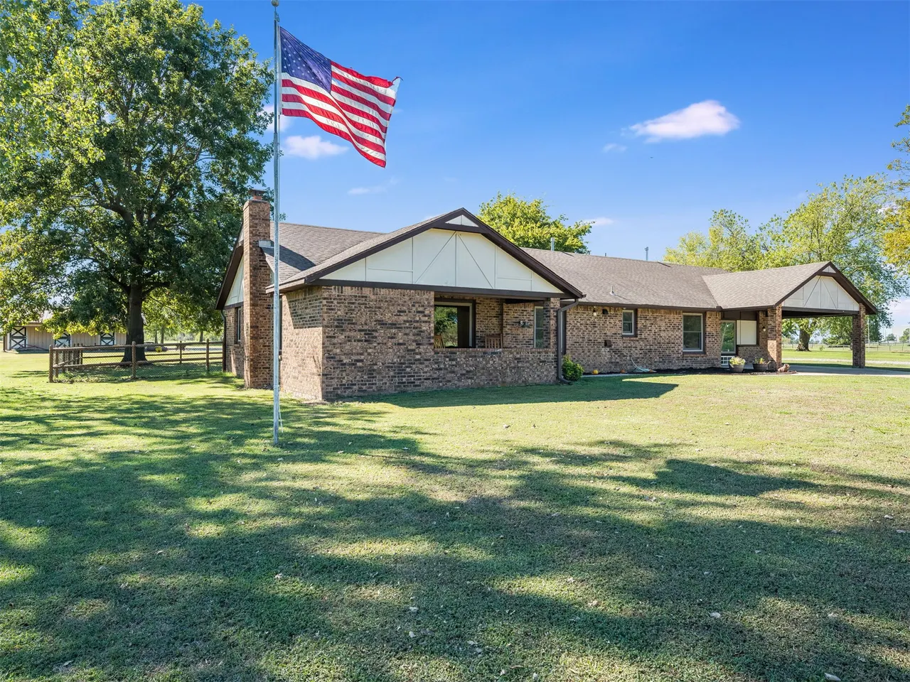 Photo 2 — 855 E Lowry Road, Claremore, OK 74017