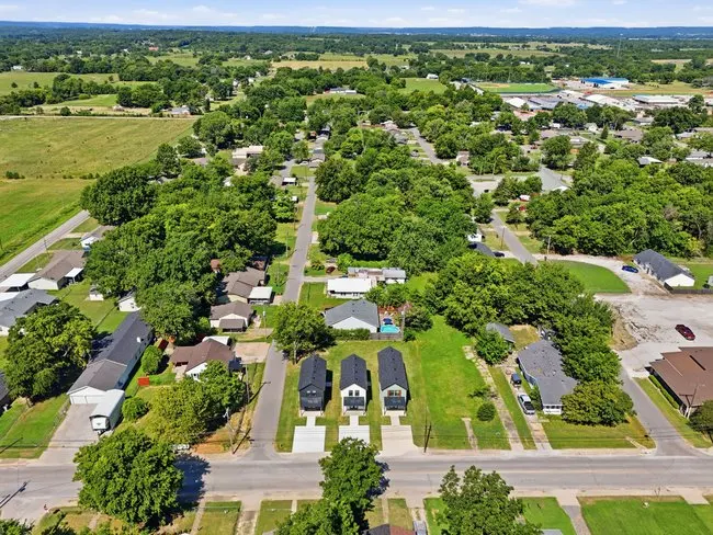 Photo 36 — 309 N Cincinnati Avenue, Sperry, OK 74073