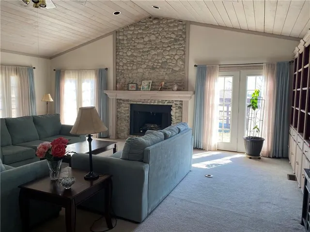 Photo 8 — 815 W Date Street, Okemah, OK 74859