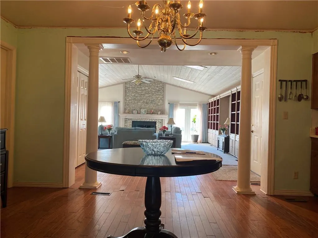 Photo 9 — 815 W Date Street, Okemah, OK 74859