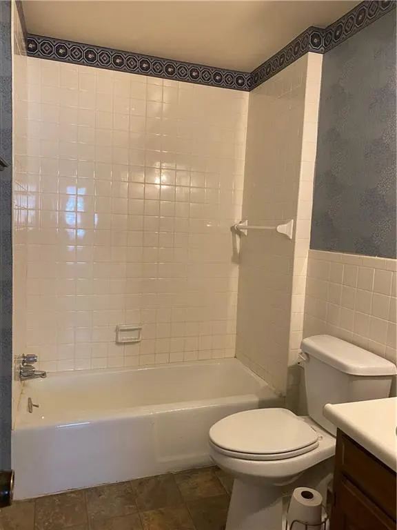 Photo 11 — 815 W Date Street, Okemah, OK 74859