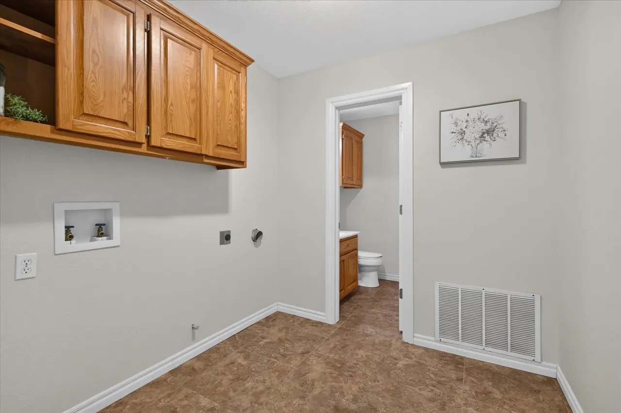 Photo 32 — 2608 Roanoke Ridge Road, Bartlesville, OK 74006