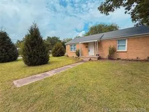 Front exterior — 5901 E 3rd Street, Tulsa, OK 74112
