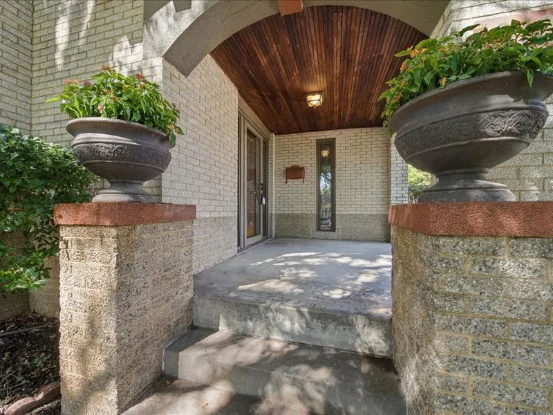 Photo 3 — 2131 E 20th Street, Tulsa, OK 74104