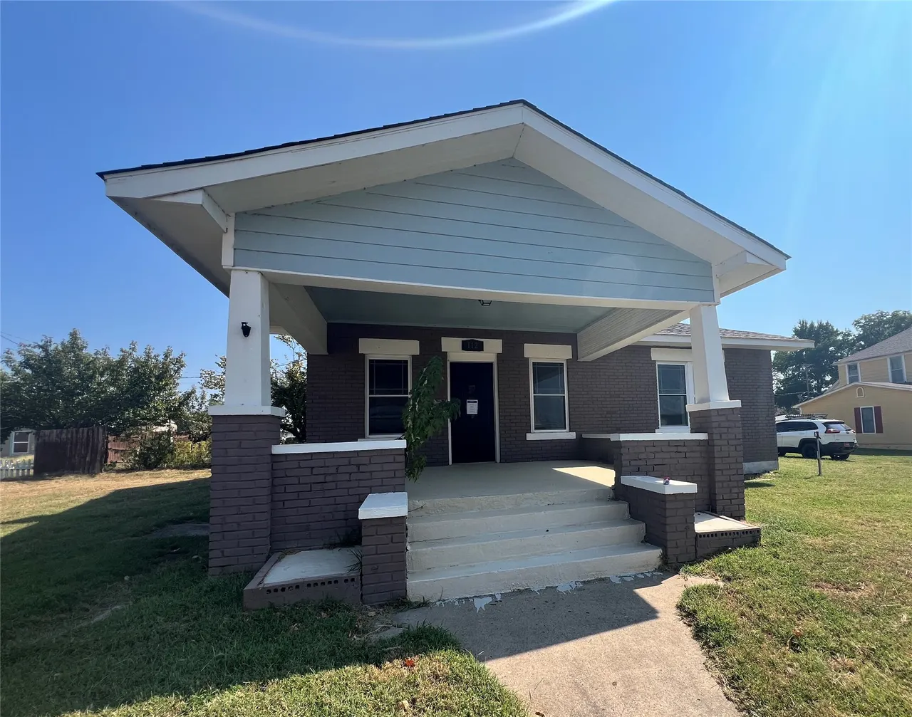 Front exterior — 112 S Lee Street W, Fort Gibson, OK 74434