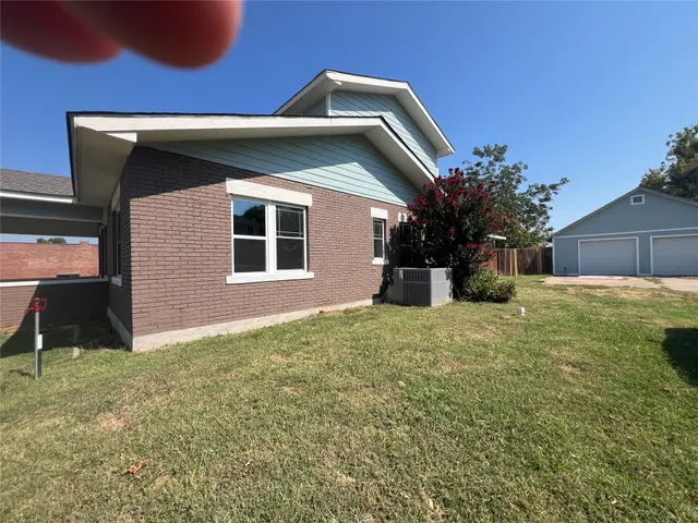 Photo 3 — 112 S Lee Street W, Fort Gibson, OK 74434