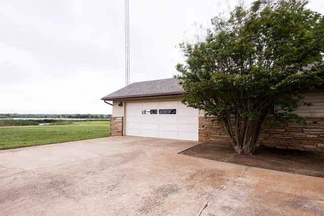 Photo 4 — 28 Aberdeen, Burneyville, OK 73430